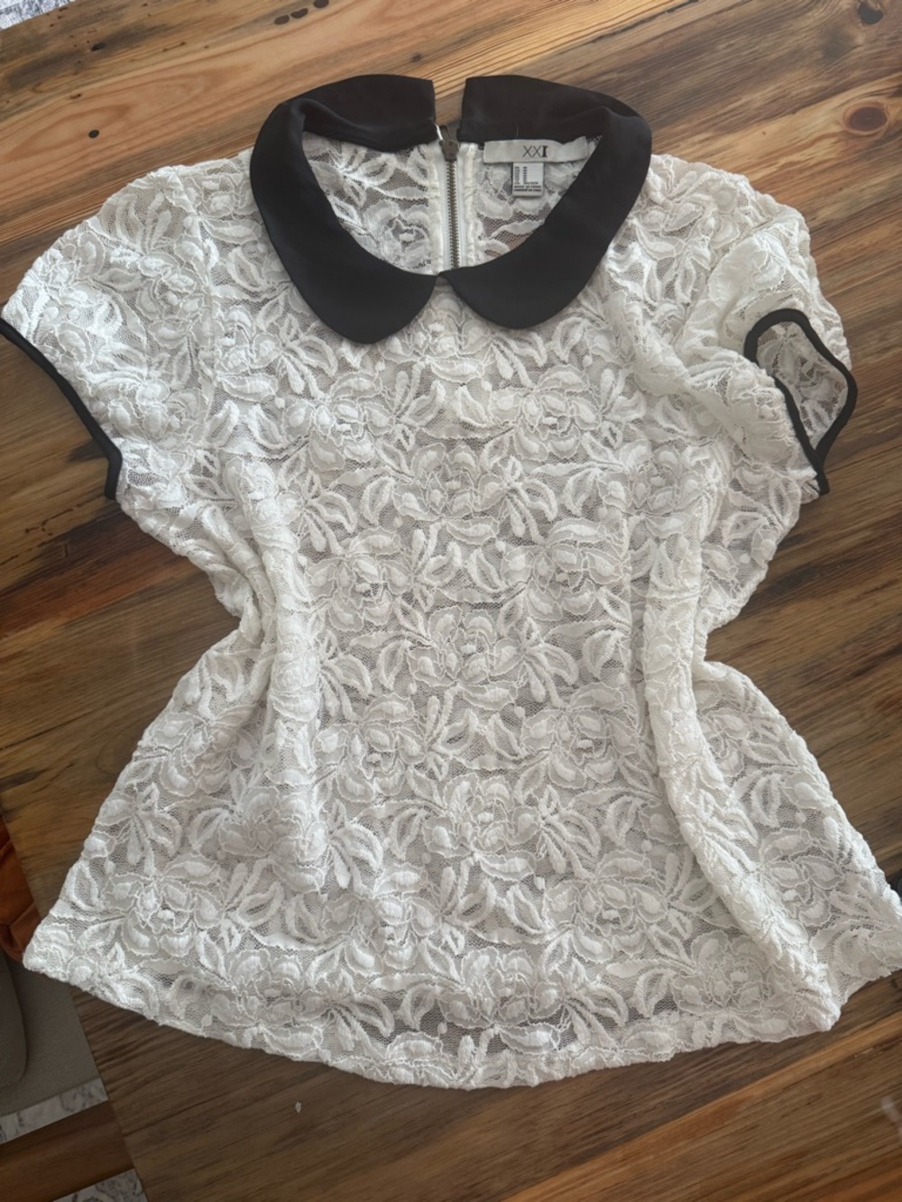 Forever 21 White Floral Lace Top with Black Peter Pan Collar